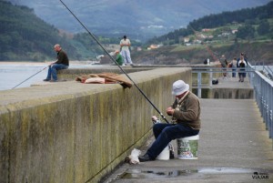 Pescador en Lastres, Asturias