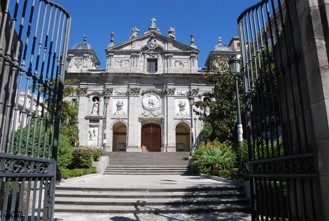 Convento  de las Salesas Reales e iglesia de Santa Bárbara. Madrid