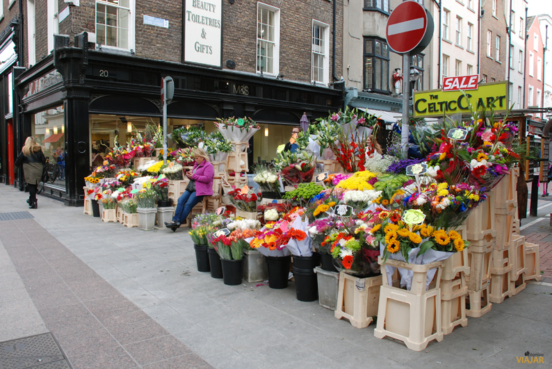 Puesto de flores en Grafton Street. Que ver en Dublin