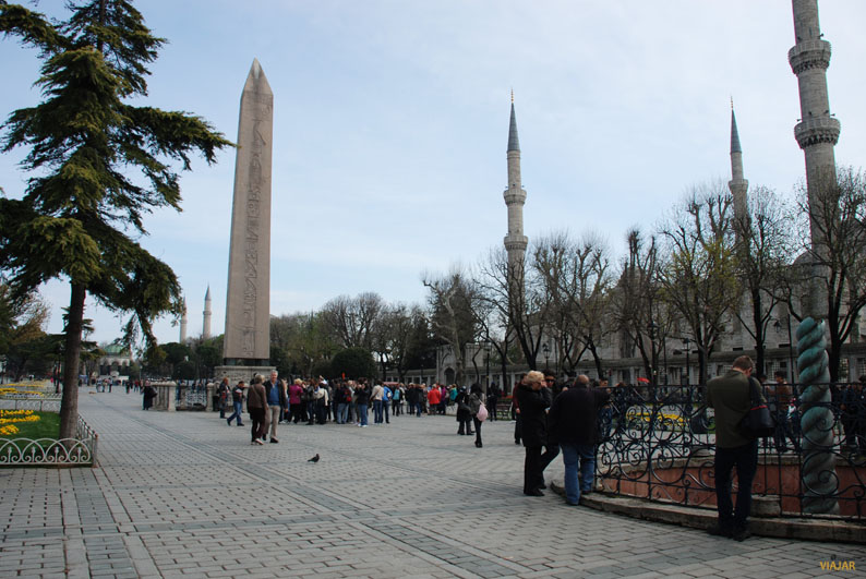 Obelisco de Tutmosis III y Columna Serpentina. Sultanahmet, Estambul