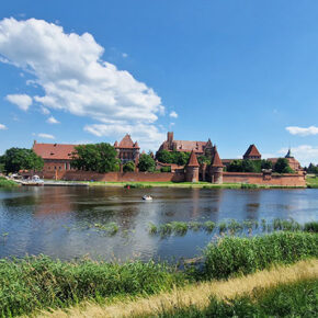 El castillo de Malbork de Polonia, la fortaleza gótica de ladrillo más grande del mundo